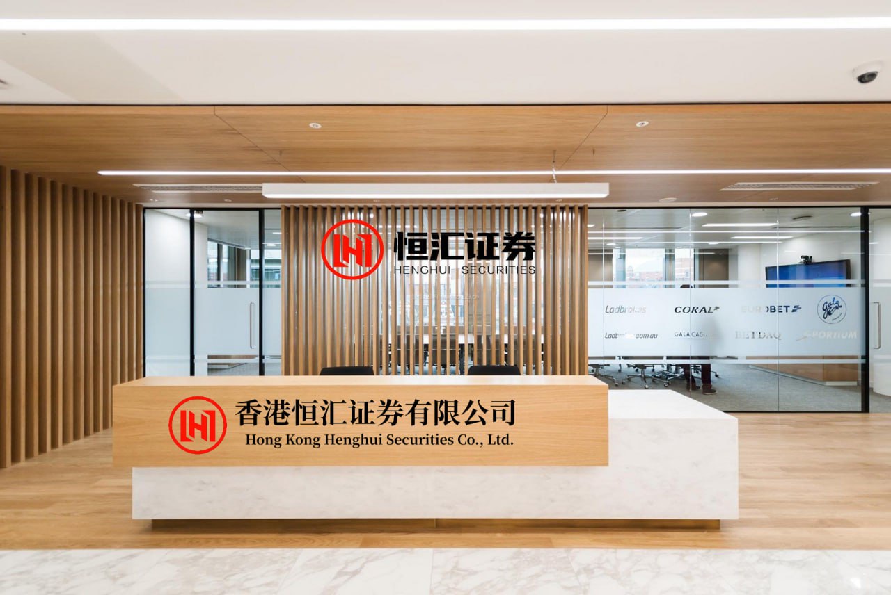 好牛优配 大艺爸爸从小跟到初中，被质疑越走越偏，背后身份曝光网友：佩服